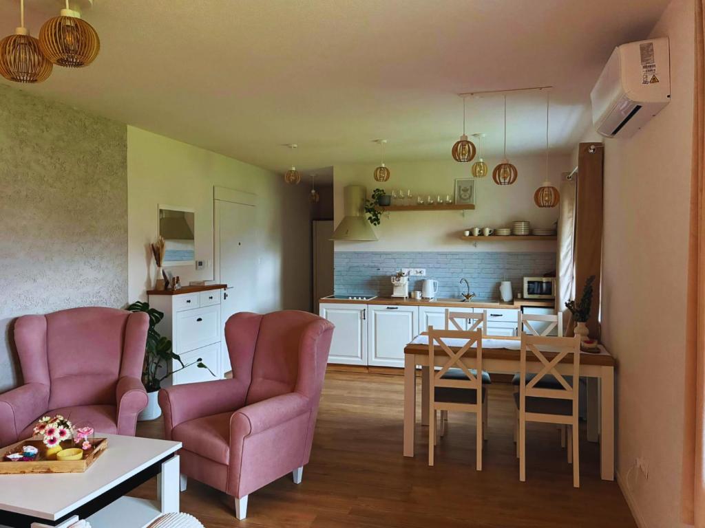 Obývačka a kuchyňa Apartmánu Zulu